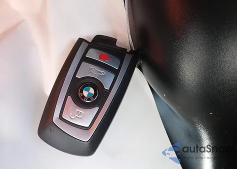 2014 BMW Alpina B7 xDrive z USA, uszkodzony, nr VIN WBAYF8C52ED653076